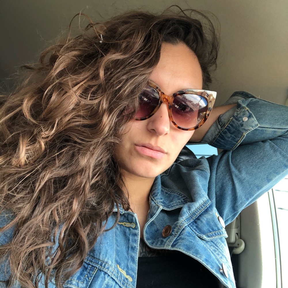 🔥 Meet your seller/buyer 🔥